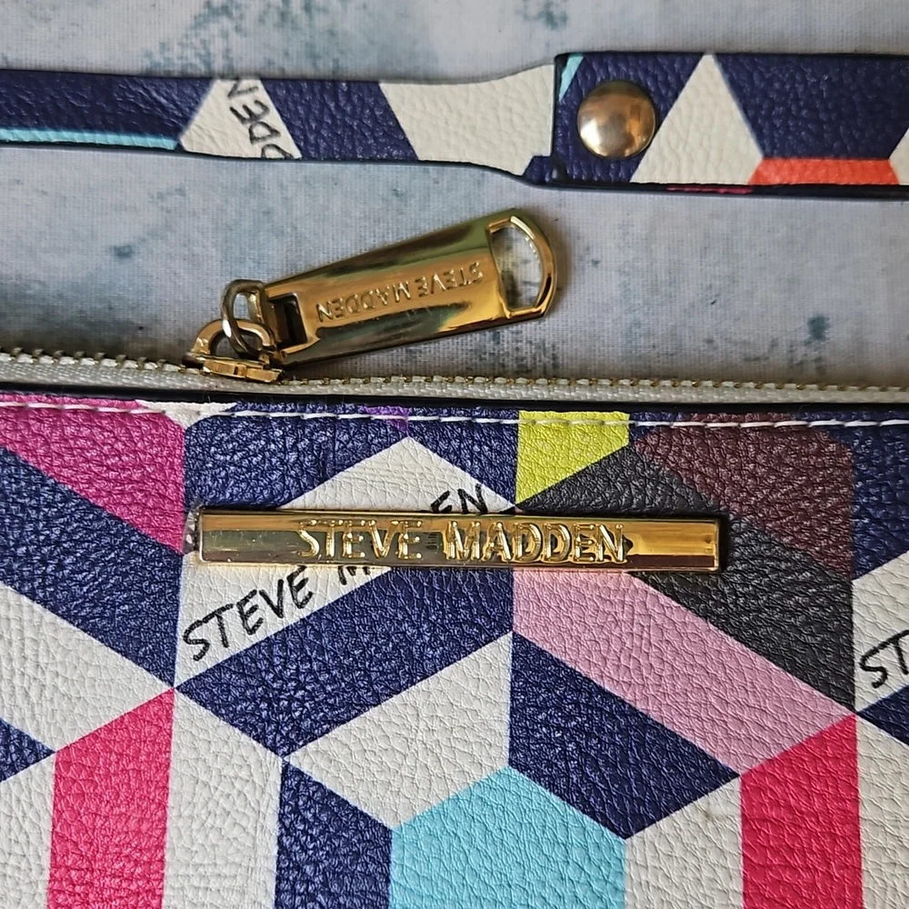 Steve Madden Geometric Print Colorful Clutch - Picture 2 of 5